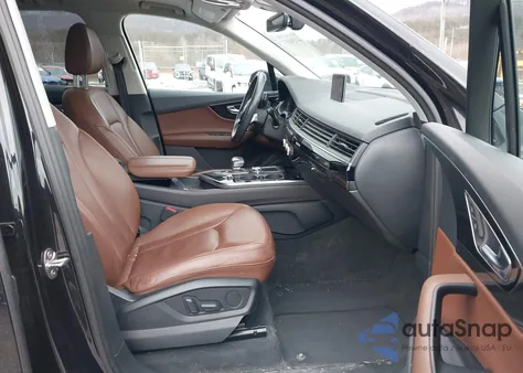 2018 Audi Q7 3.0T Premium z USA, uszkodzony, nr VIN WA1LAAF73JD051727